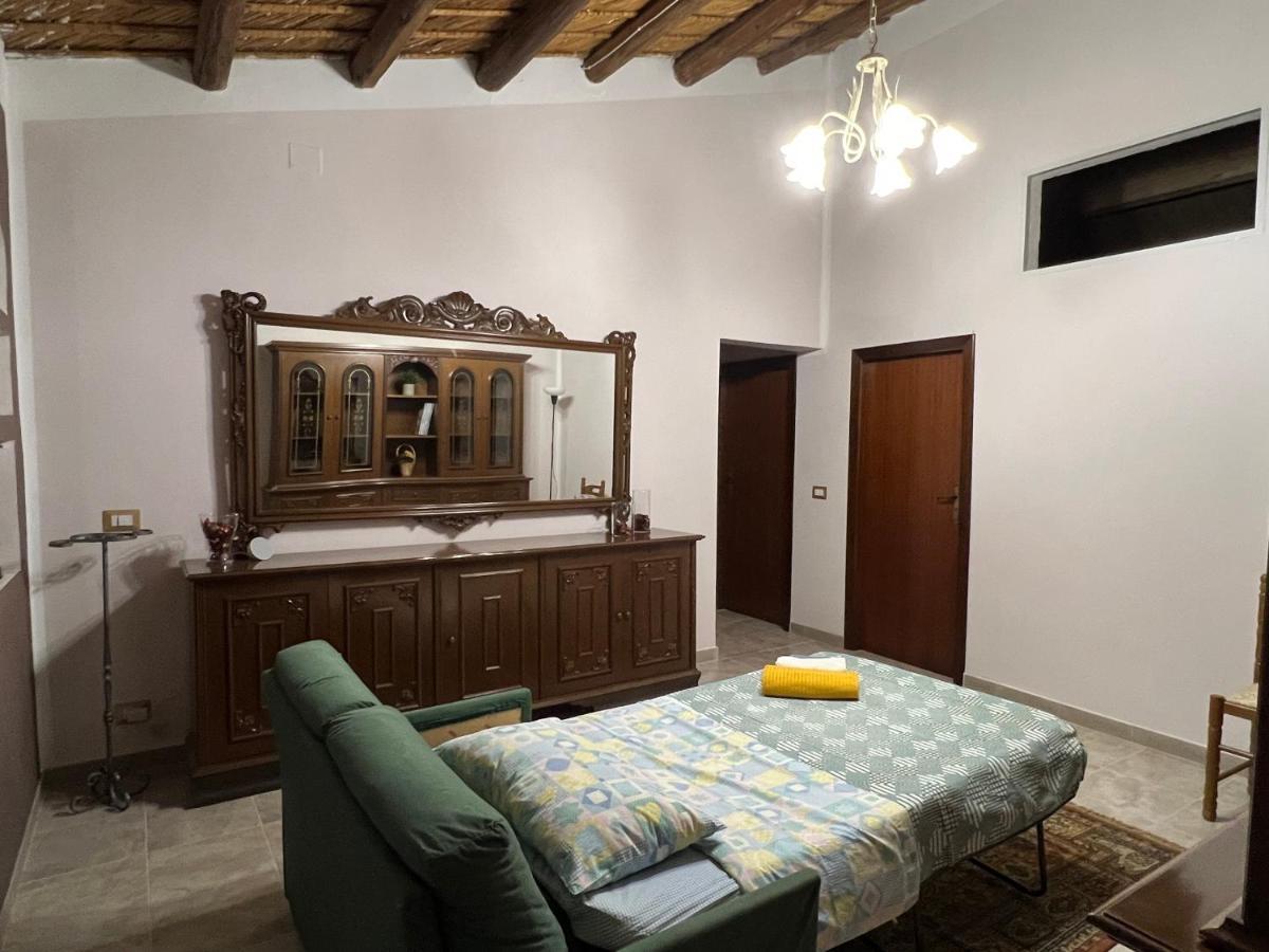 キアラモンテ・グルフィ Casa Di Mirto Bed & Breakfast エクステリア 写真